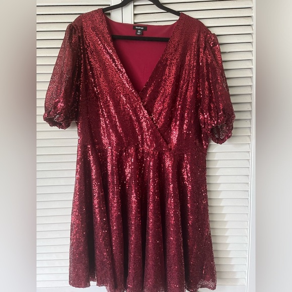 Boohoo Holiday Party Dress - Picture 2 of 3